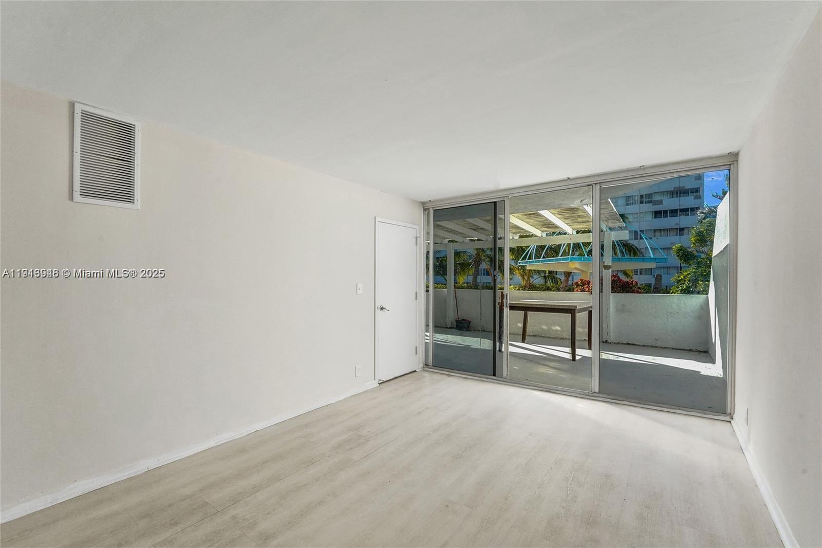 THE GRANDVIEW PALACE COND - Residential