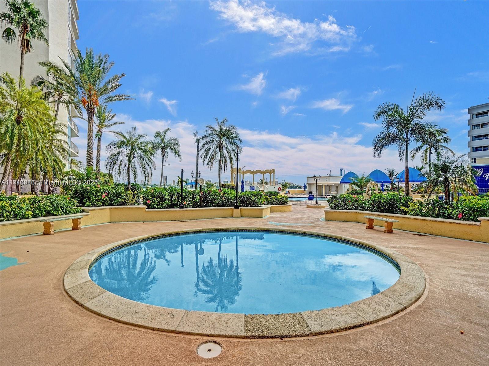 THE GRANDVIEW PALACE COND - Residential