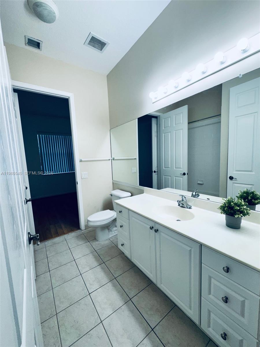 EL-AD VILLAGGIO CONDO BLD - Residential Lease