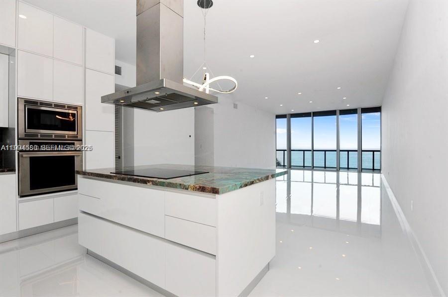 SOUTH CARILLON BEACH COND - Residential Lease
