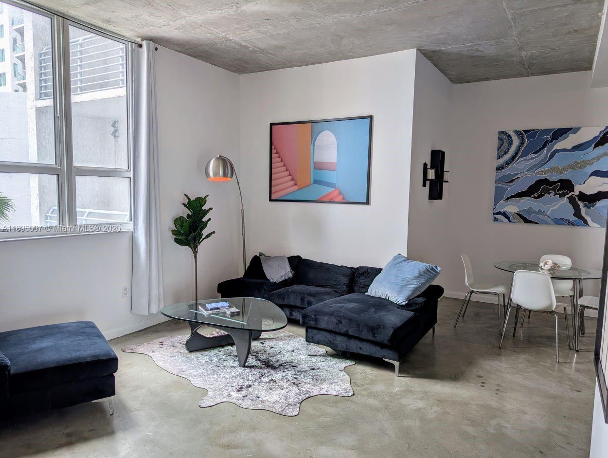 234 NE 3rd St 1204
