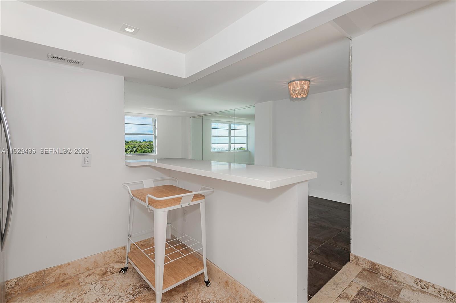 BRICKELL BISCAYNE CONDO - Residential Lease