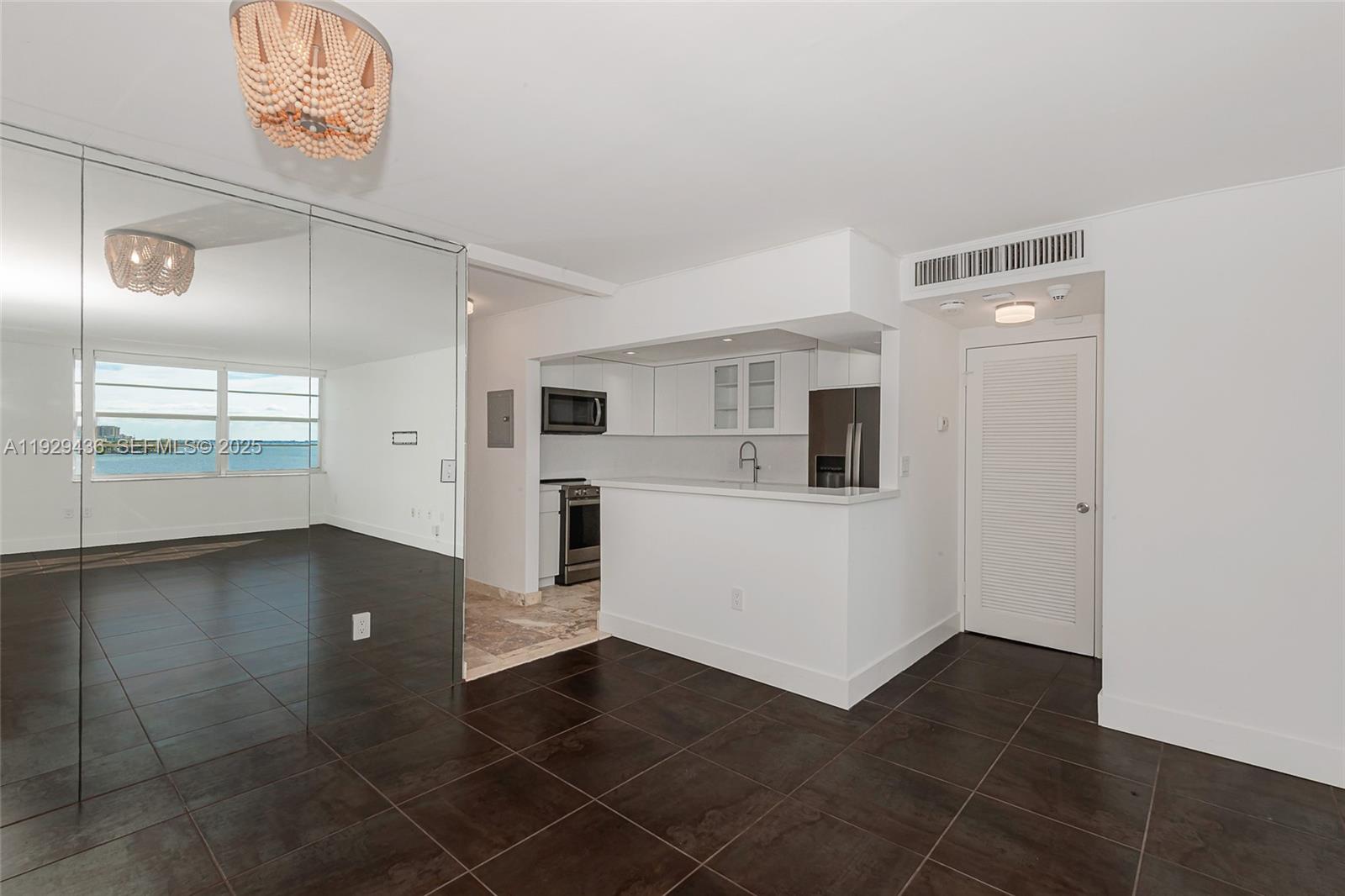 BRICKELL BISCAYNE CONDO - Residential Lease