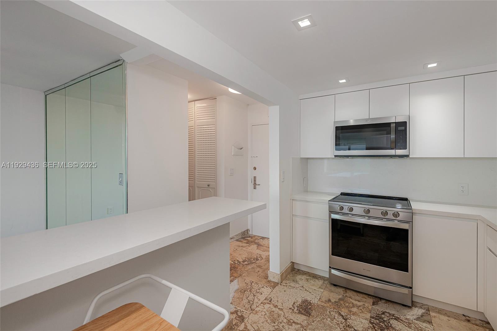 BRICKELL BISCAYNE CONDO - Residential Lease