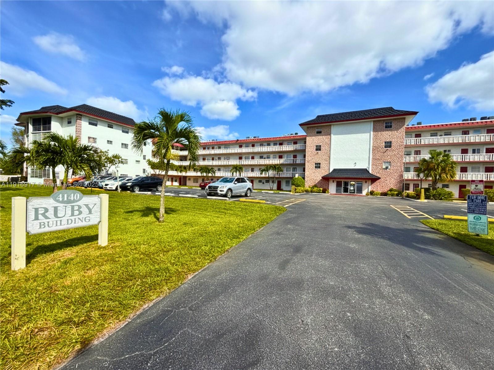 RUBY CONDO - Residential