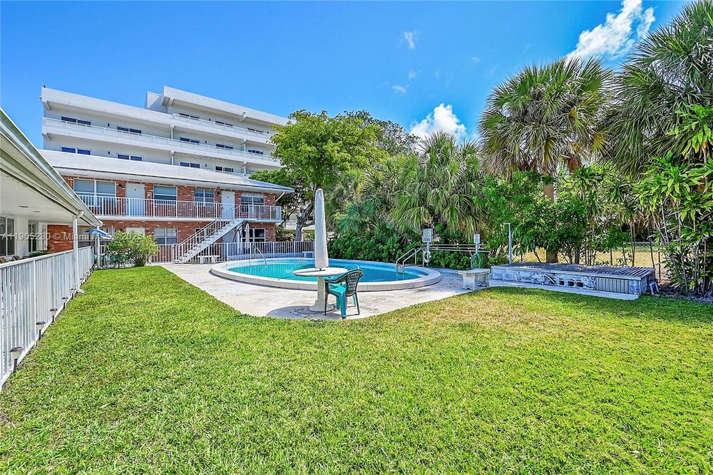 Photo of 3217 NE 11th St #10, Pompano Beach, FL 33062 (MLS # A11905230)