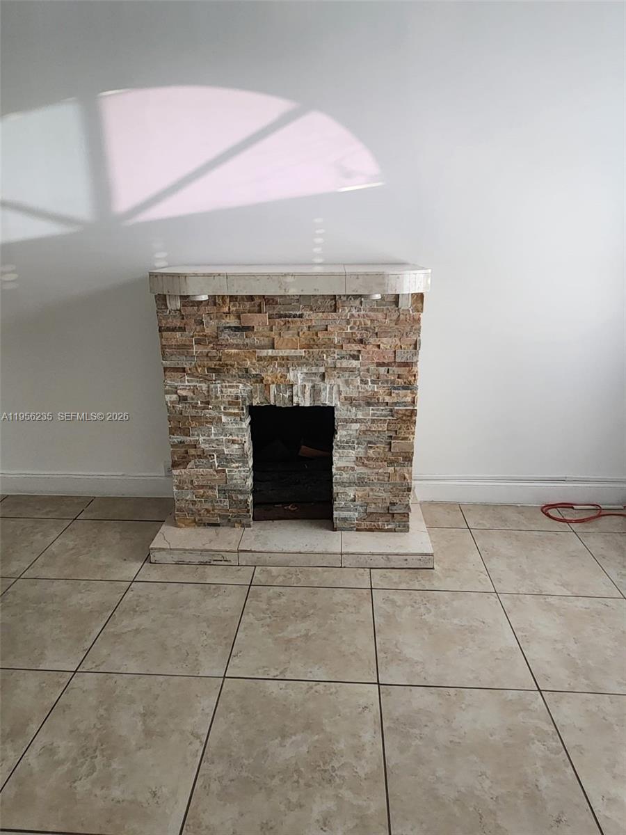 MONACO ESTATES AT KENDALL - Residential