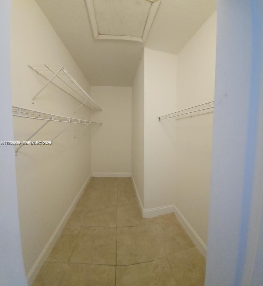 MONACO ESTATES AT KENDALL - Residential