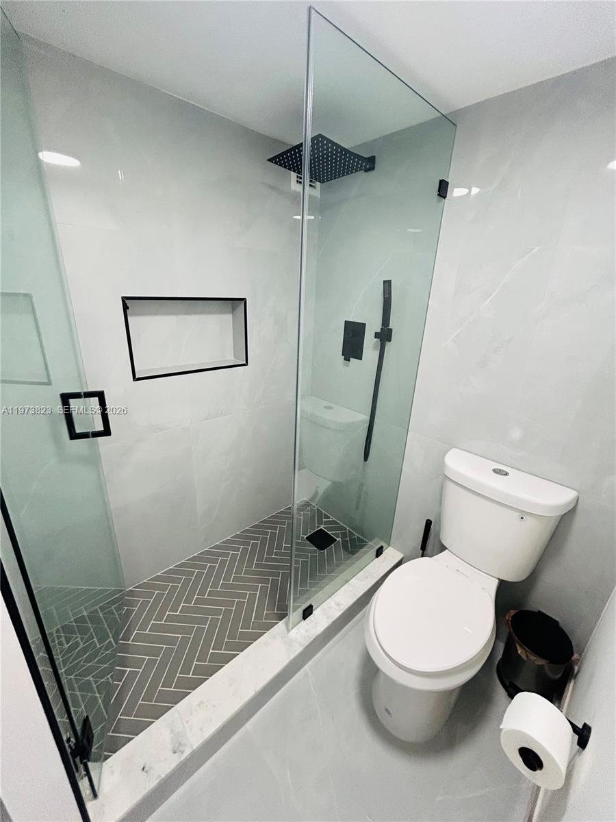 Plaza of the americas - Residential