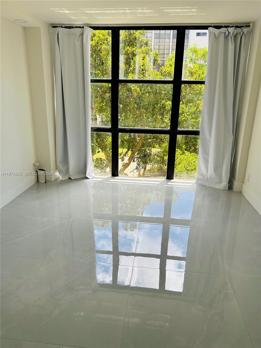 Plaza of the americas - Residential