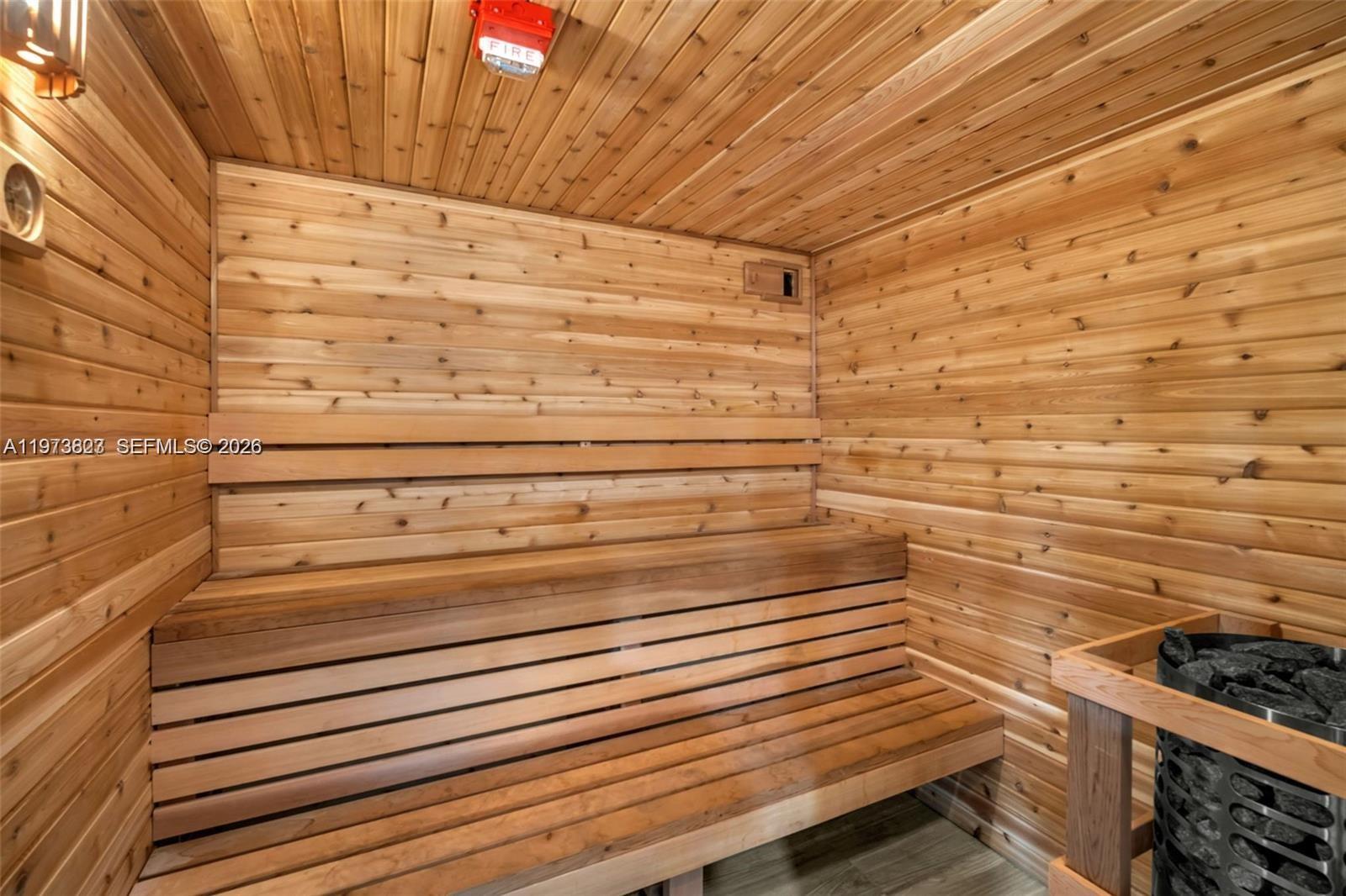 Plaza of the americas - Residential