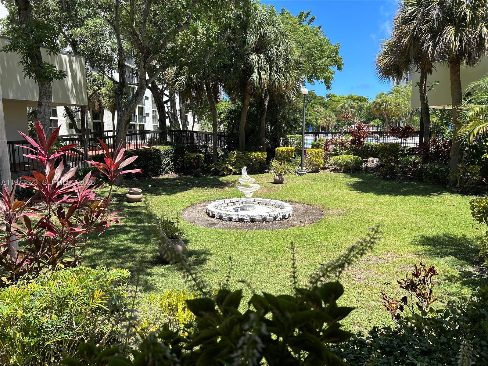 Plaza of the americas - Residential