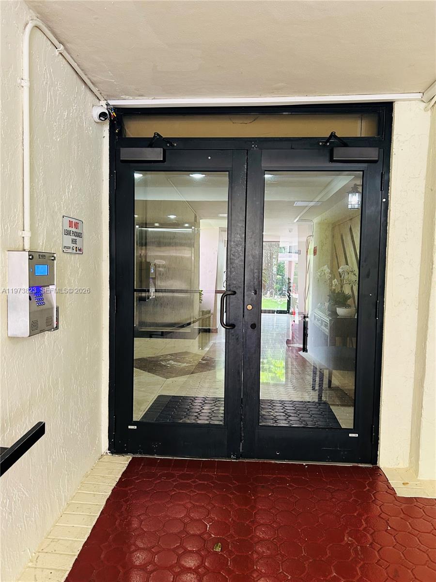 Plaza of the americas - Residential