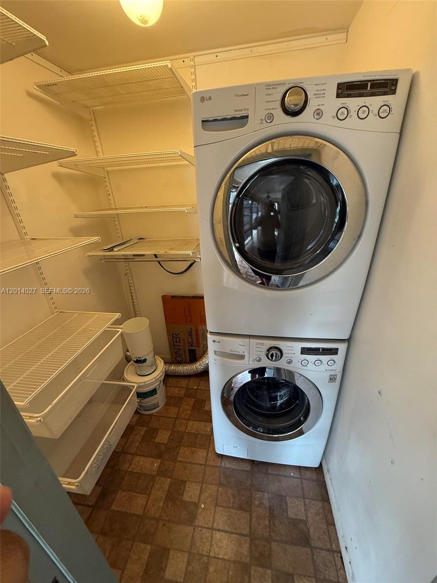 COUNTRYSIDE VILLAGE CONDO - Residential Lease