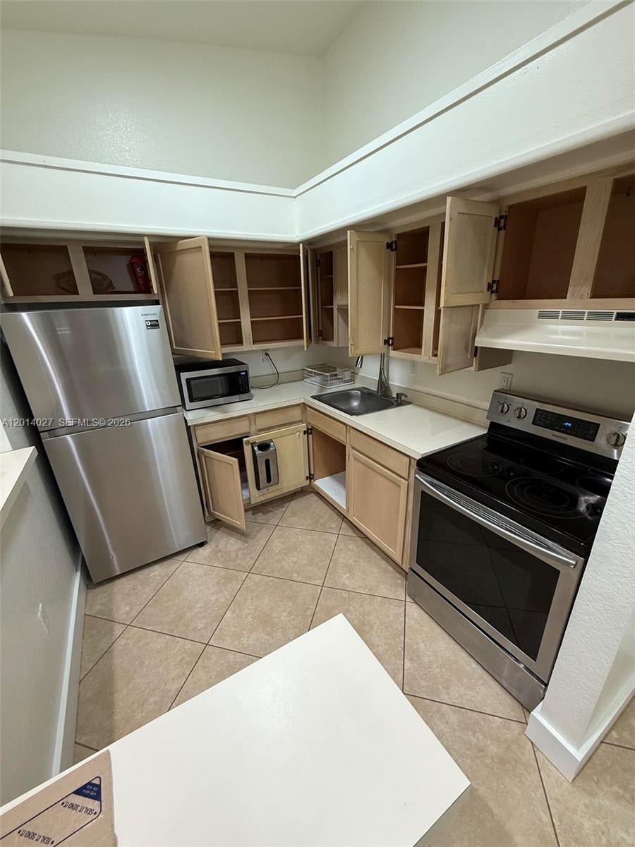 COUNTRYSIDE VILLAGE CONDO - Residential Lease