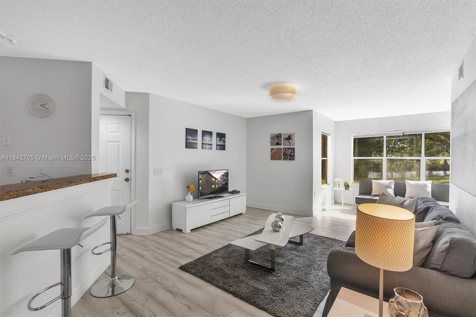 Furnished 2 bedrooms 2 Bathrooms Condo, well equipped kitchen, washer & dryer in unit, parking for 2 vehicles Year Lease OK. Short-term rental possible, short term monthly rate varies; applicable taxes will be added for short-term rentals. For showings please text listing agent. Unit is also currently for sale. Use MLS showing assist