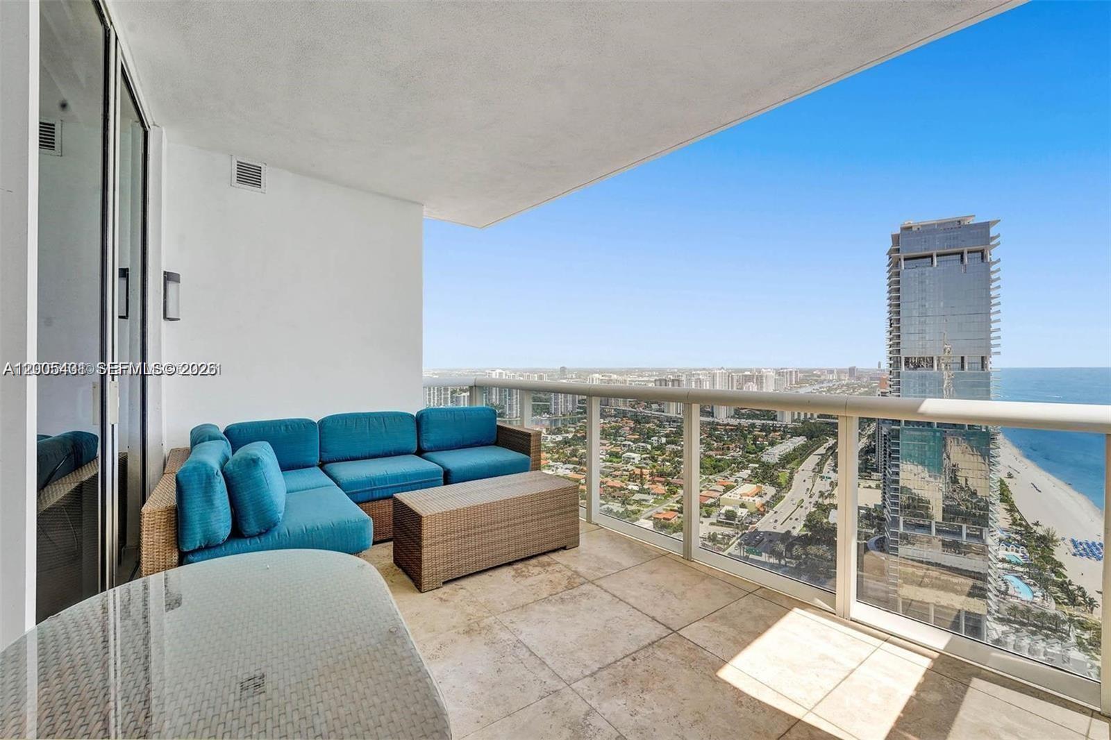 18201 Collins Ave 5202