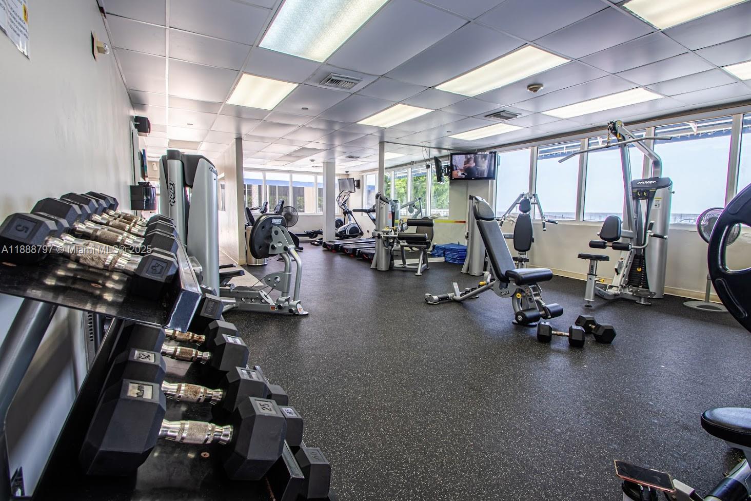 THE AVENTURA BEACH CLUB C - Residential Lease