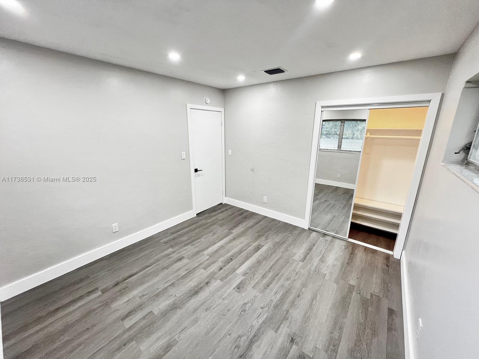 DANIA HEIGHTS EXT - Residential Lease