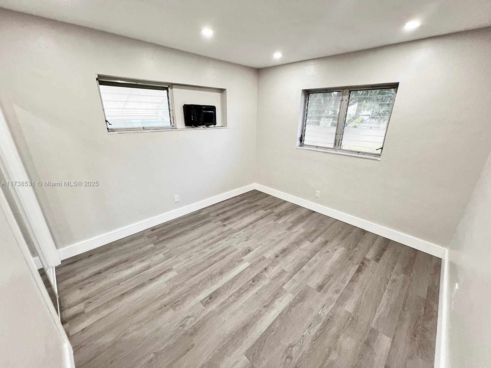 DANIA HEIGHTS EXT - Residential Lease