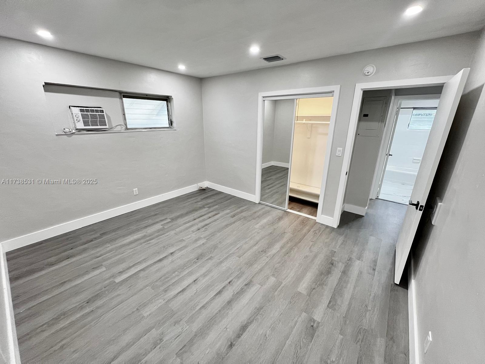 DANIA HEIGHTS EXT - Residential Lease