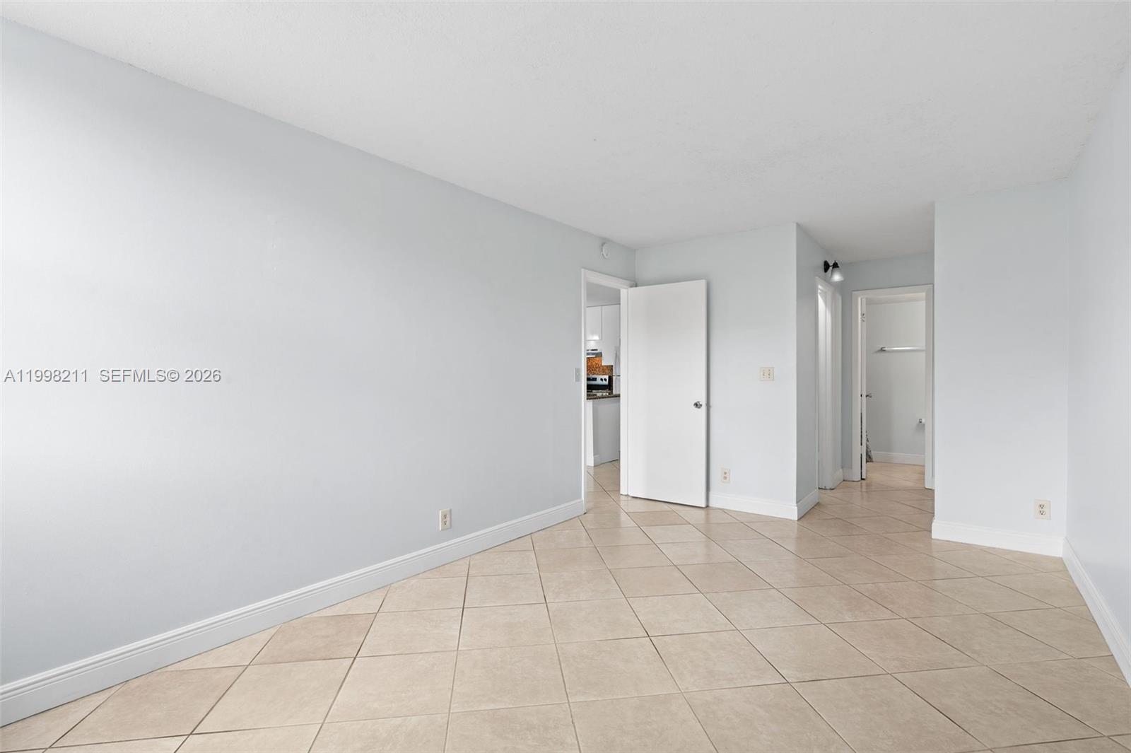 CORAL SPRINGS TOWER CLUB - Residential Lease
