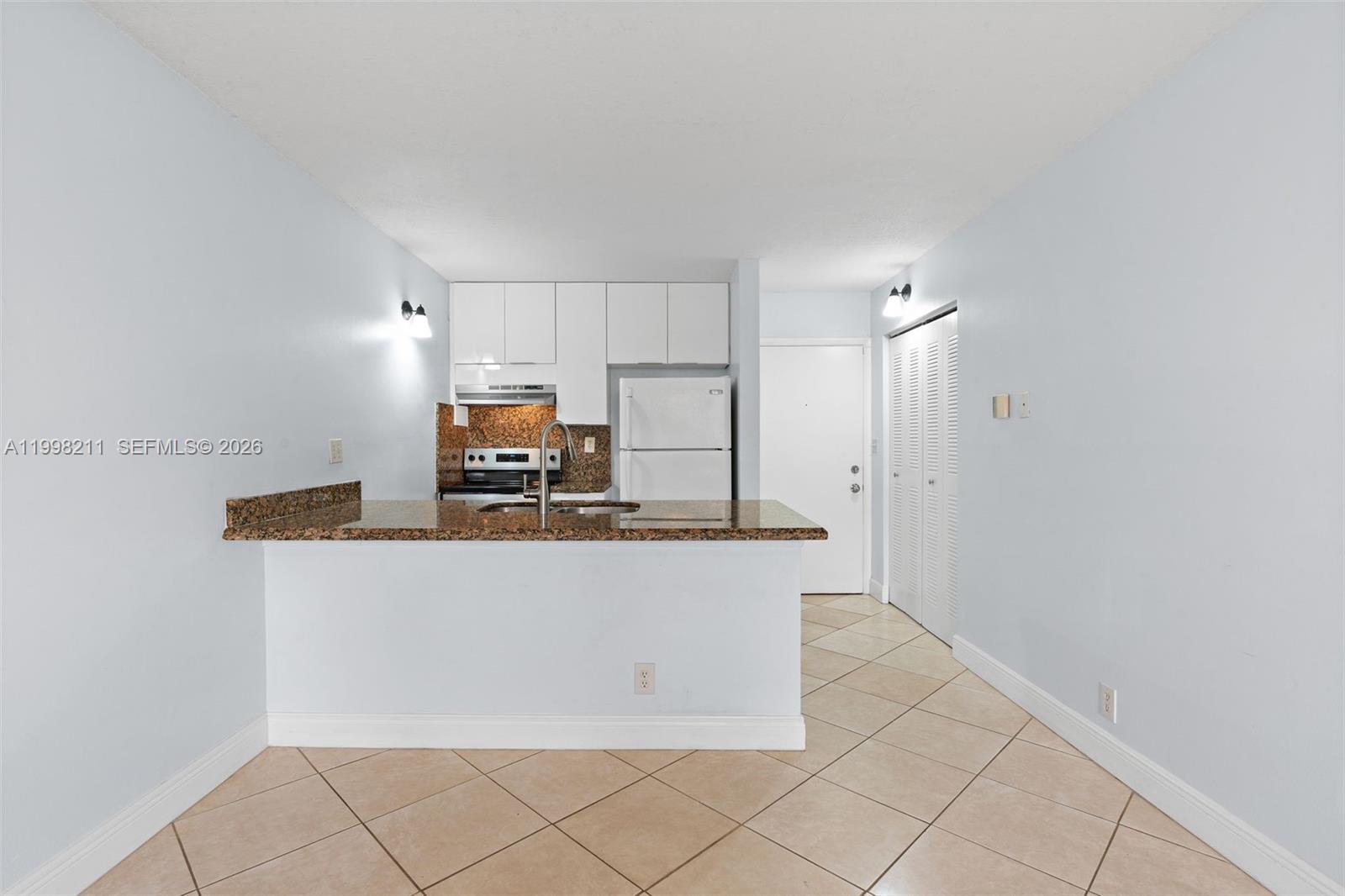 CORAL SPRINGS TOWER CLUB - Residential Lease