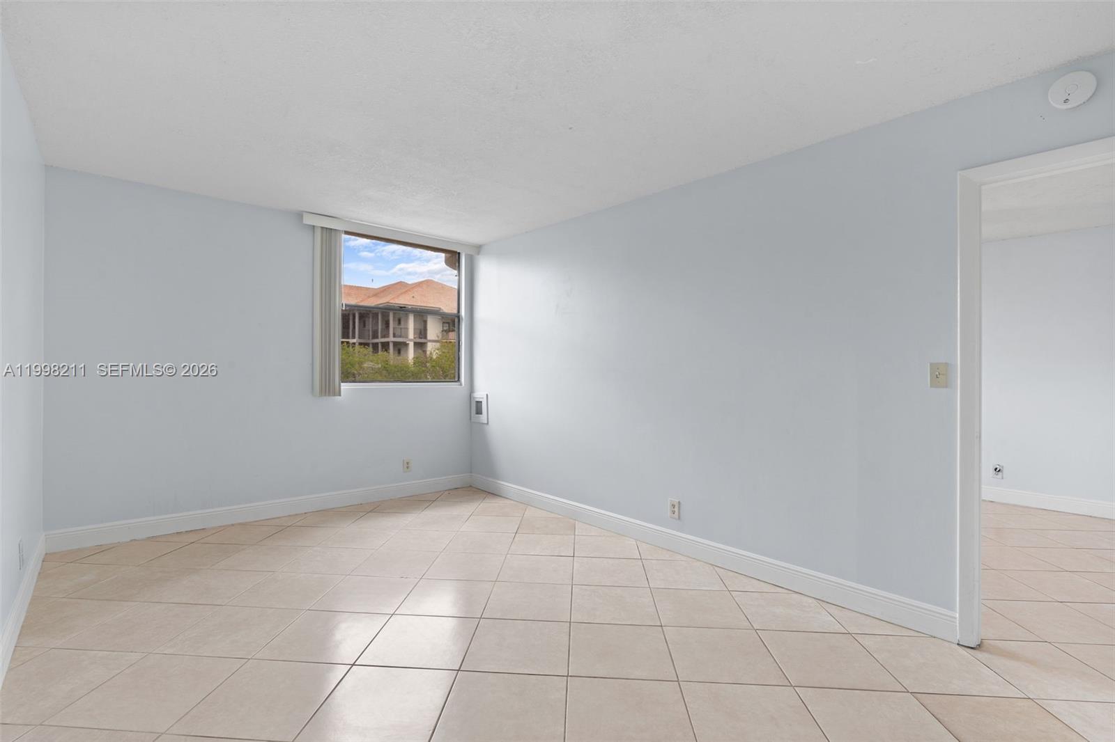 CORAL SPRINGS TOWER CLUB - Residential Lease