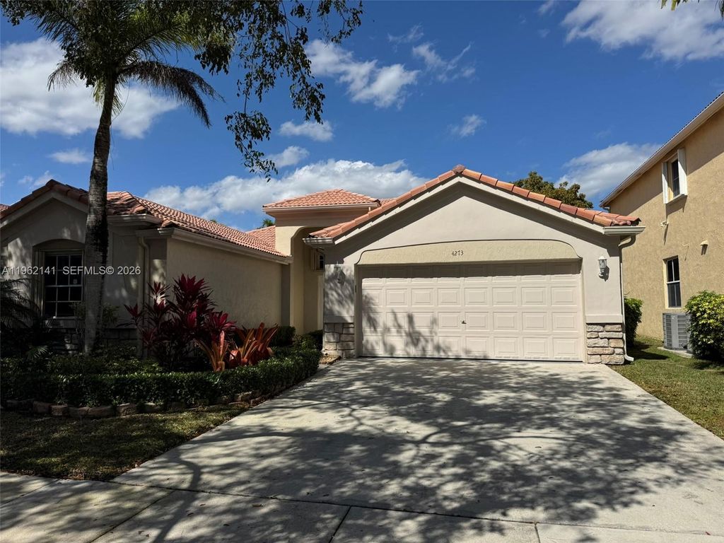 Photo of 4273 Fox Ridge Dr, Weston, FL 33331 (MLS # A11962141)