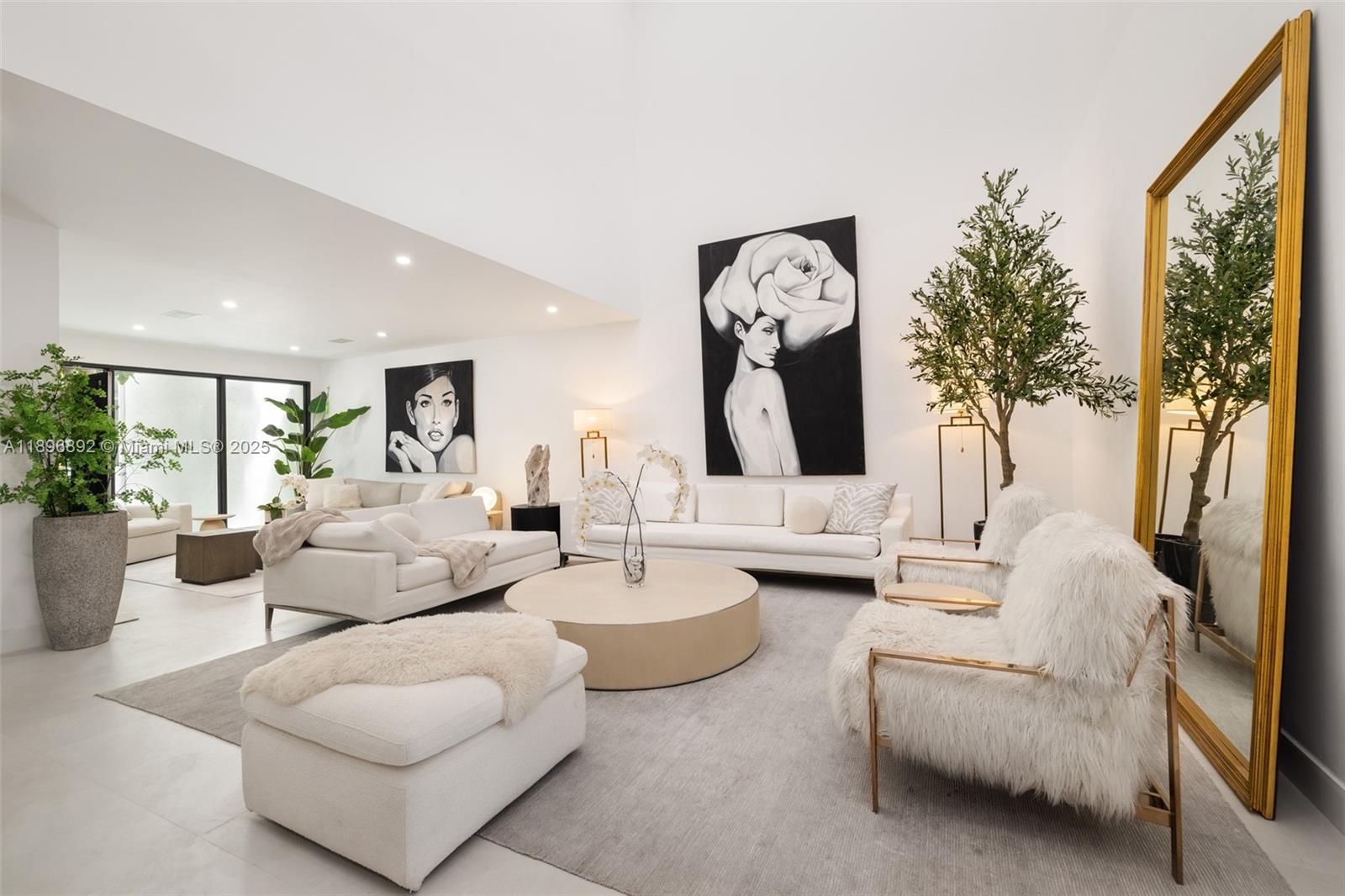 L HERMITAGE - Residential