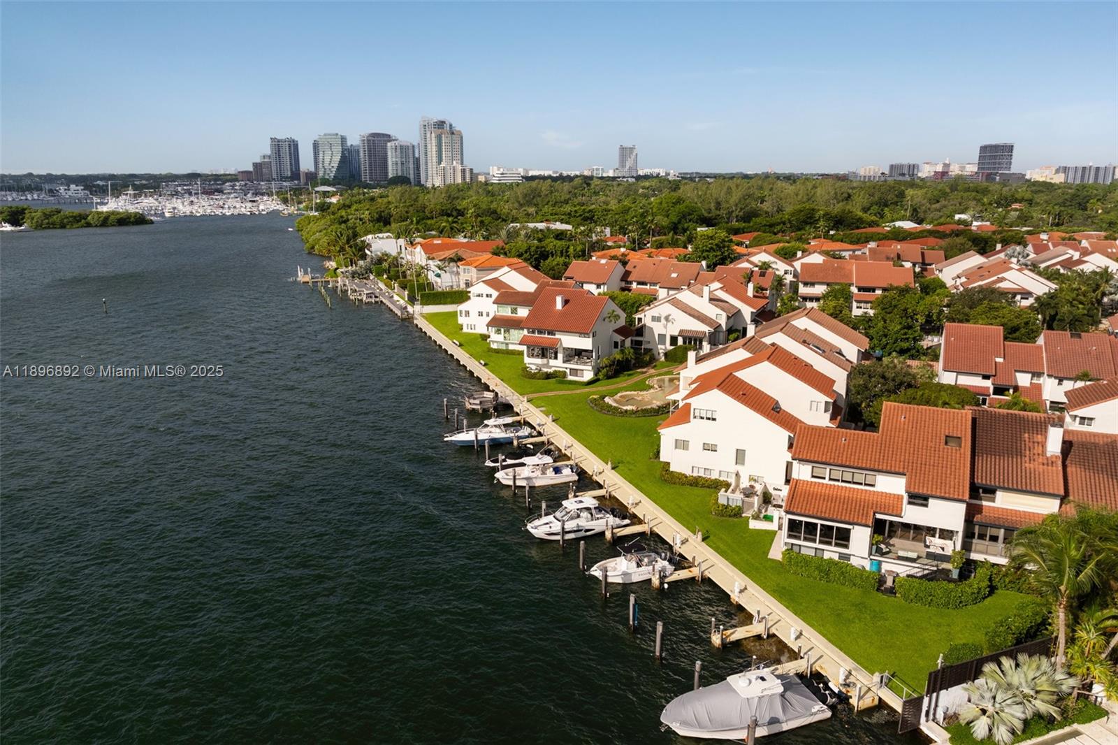 L HERMITAGE - Residential