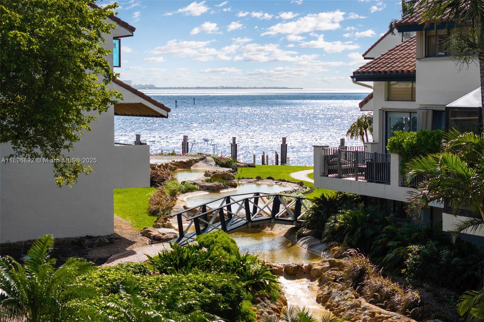 L HERMITAGE - Residential