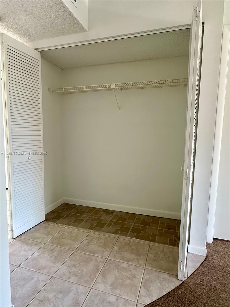 LIME BAY CONDOMINIUM 6 - Residential