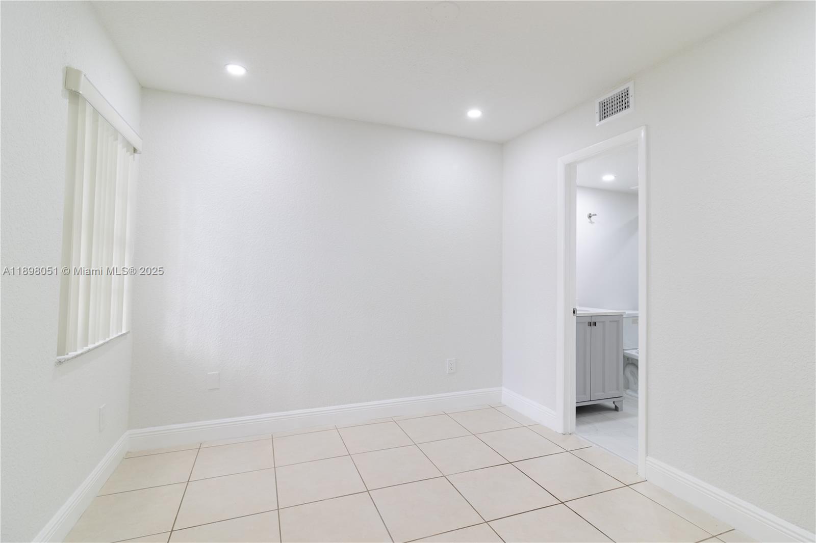 LAGUNA GARDENS CONDO - Residential