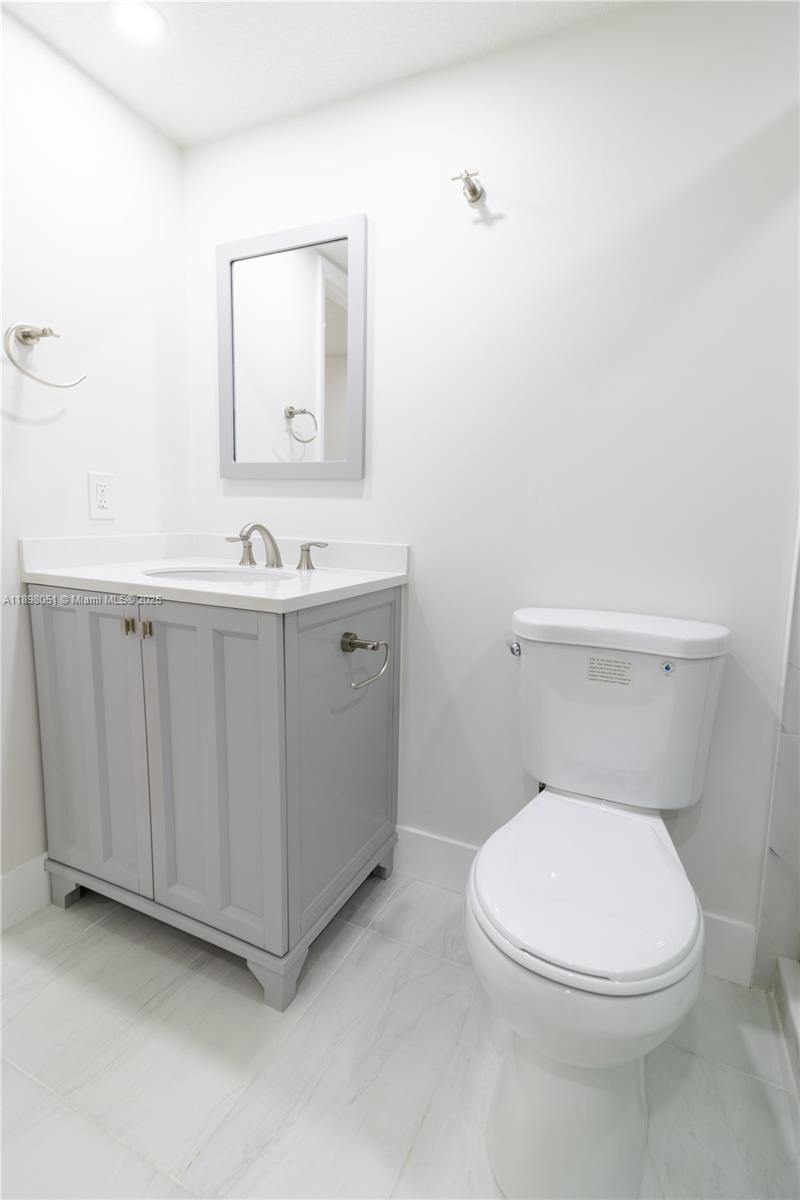 LAGUNA GARDENS CONDO - Residential