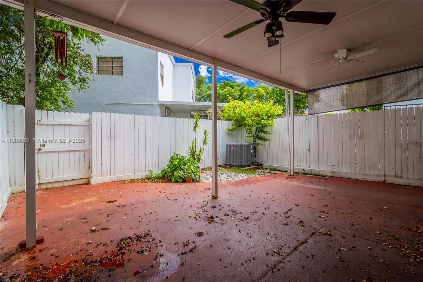 LAGUNA GARDENS CONDO - Residential