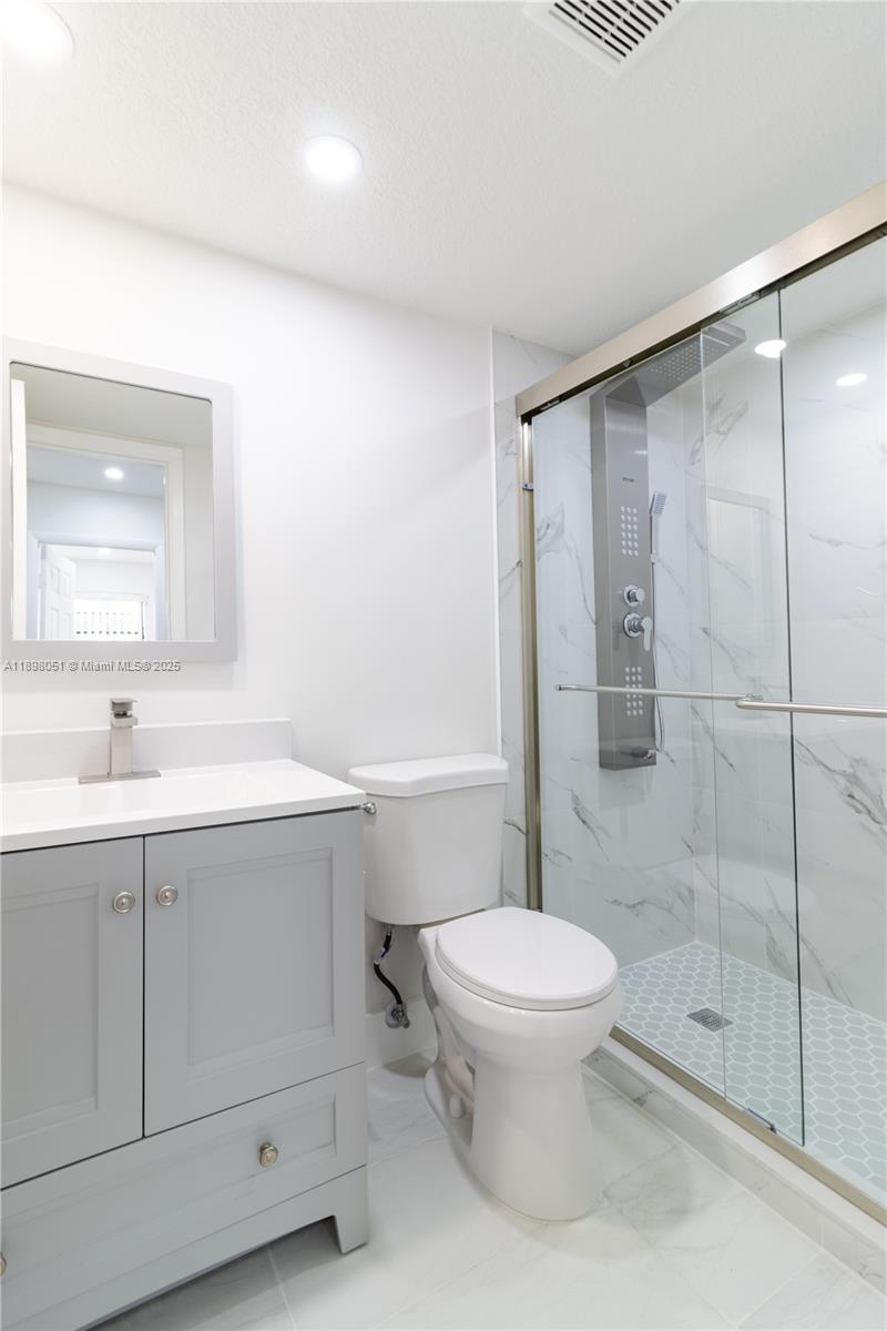 LAGUNA GARDENS CONDO - Residential