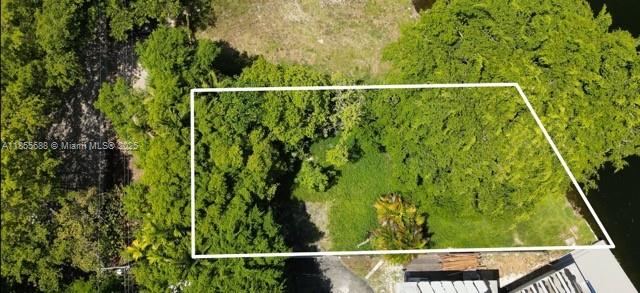 BISCAYNE PARK ESTS AMD - Land