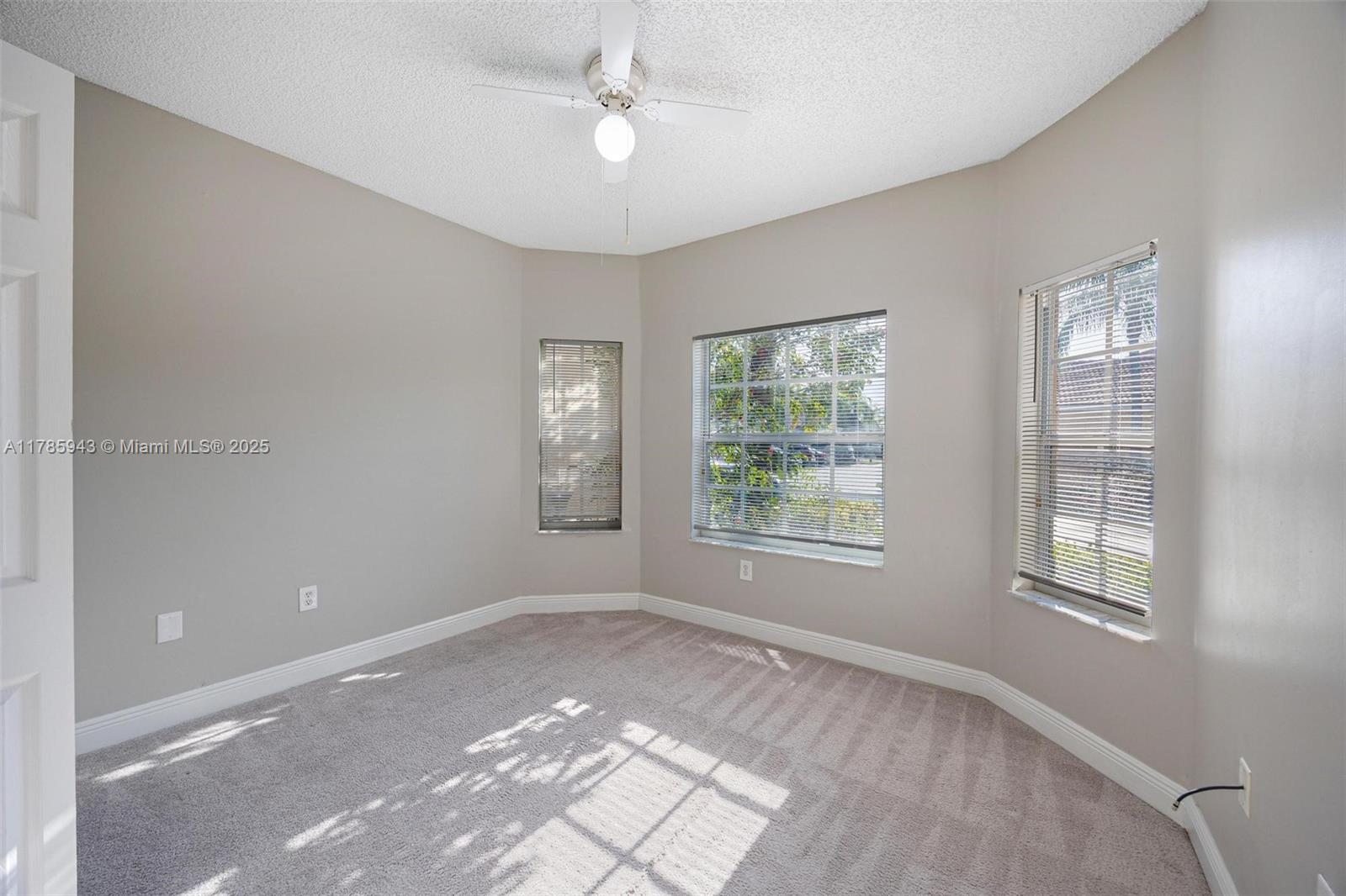 FOREST LAKES COUNTRY GARD - Residential