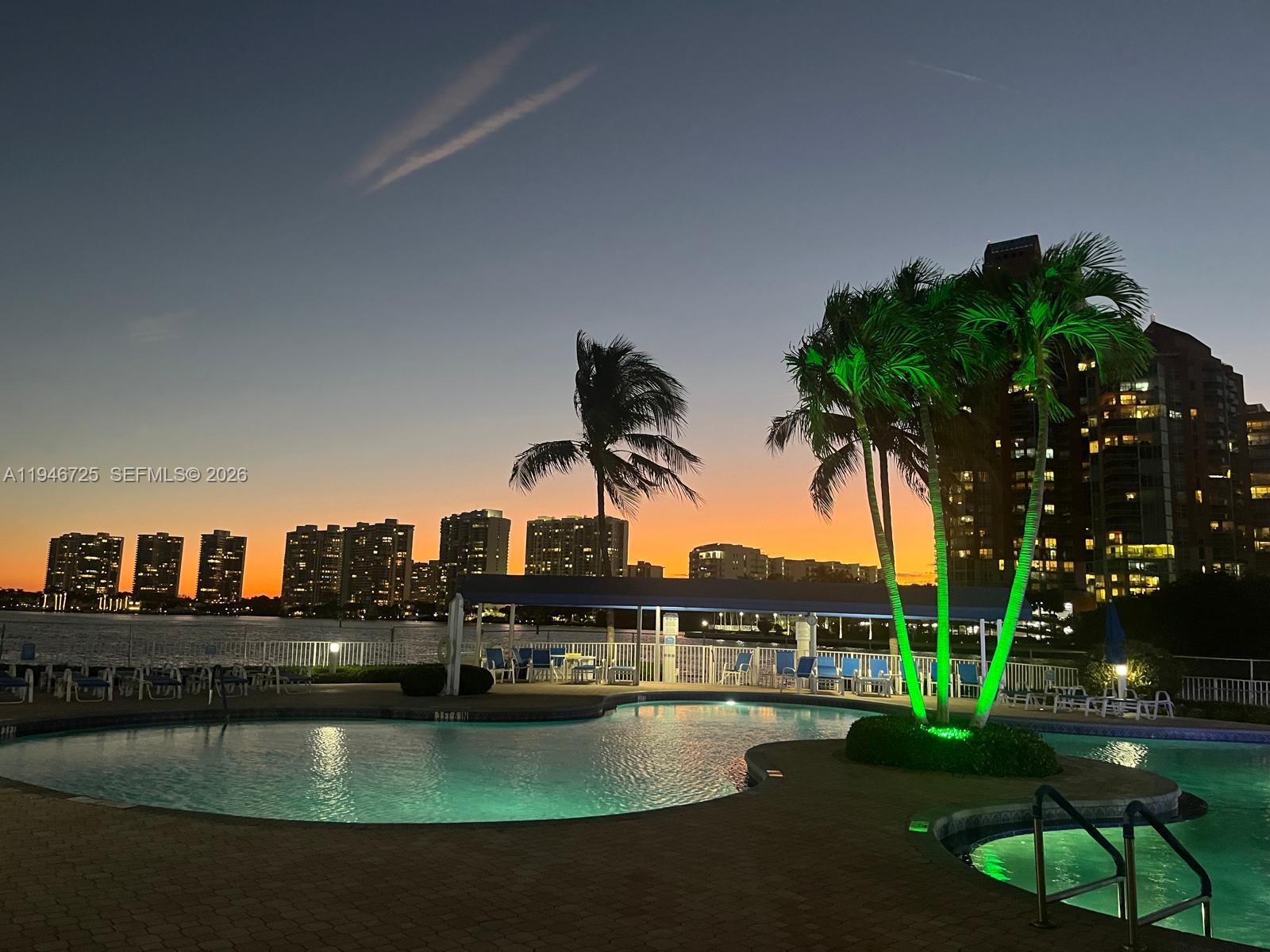 MYSTIC POINTE TOWER 500 C - Residential