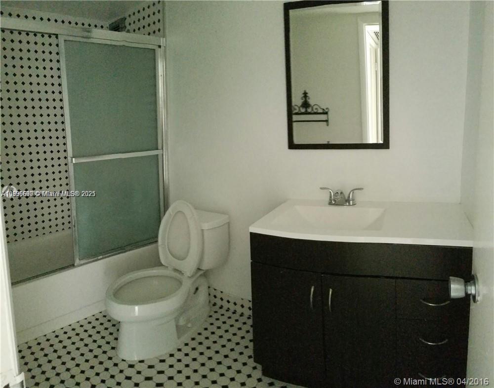 OCEANSIDE PLAZA CONDO - Residential Lease