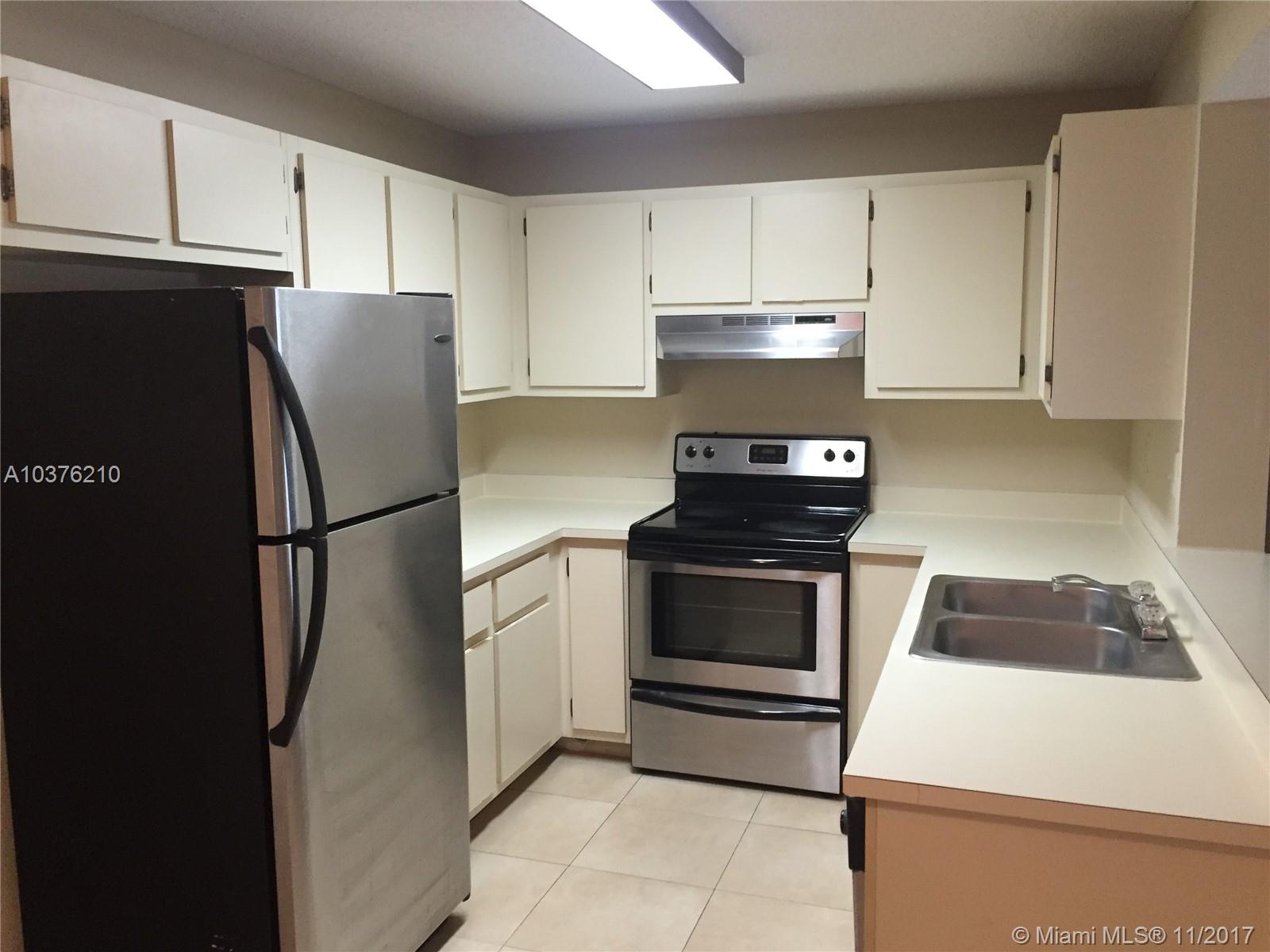 AMAZING PLACE FOR RENT GREAT UNIT 2 BED 1 BATH, WALKING CLOSETS BEAUTIFUL UNIT IN THIS QUIET AND GREAT LOCATED BUILDING, CLOSE TO SHOPPING CENTERS MALLS AND EXCELLENT SCHOOLS , UNIT IS UNDER REPAIRS, OWNER APPROVED PAINT AND PROFESSIONAL CLEAN!! MUST SEE!! EASY TO SHOW!! USE SHOWING ASSIST!! PLEASE SEND OFFERS BY EMAIL.
