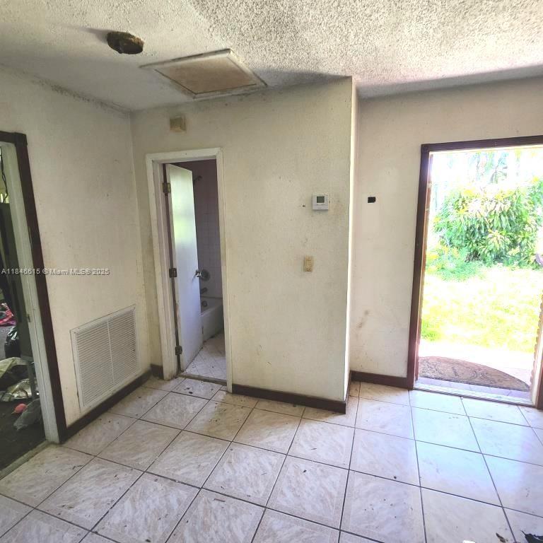 View photos, virtual tours, details... 3250 Bacom Point Rd