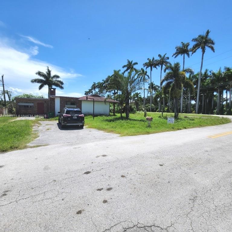 3250 Bacom Point Rd