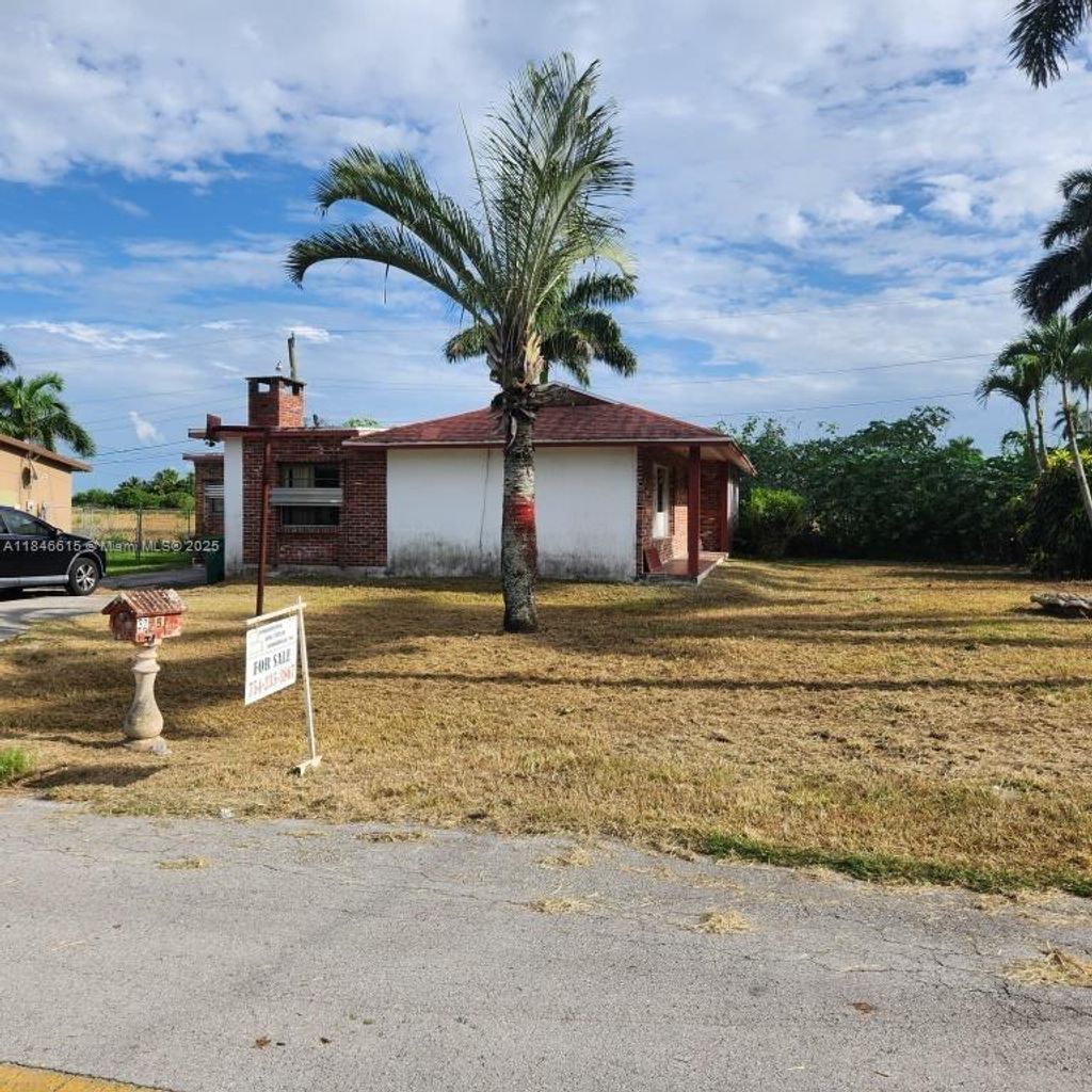Photo of 3250 Bacom Point Rd, Pahokee, FL 33476 (MLS # A11846615)