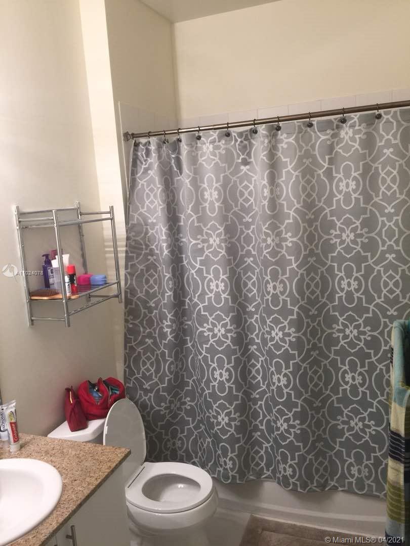 TERRAZAS RIVERPARK VILLAG - Residential Lease