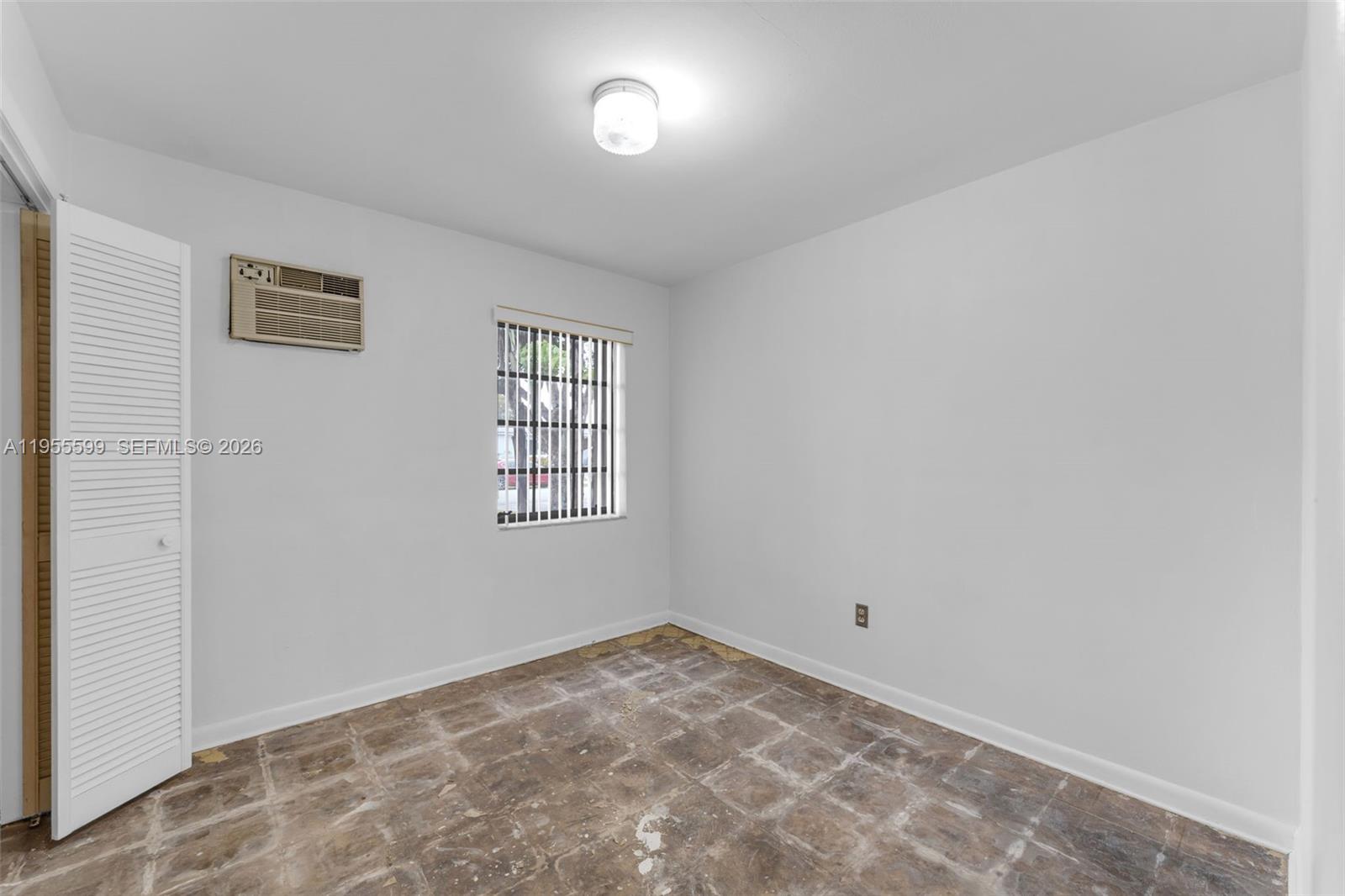 WESTWOOD LAKE 8TH ADDN - Residential