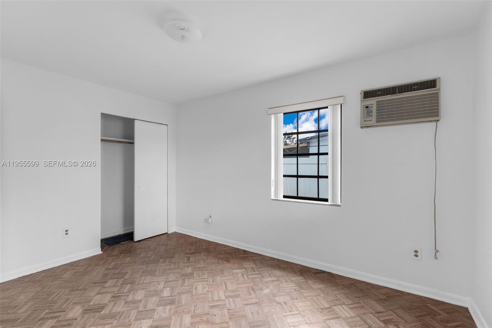 WESTWOOD LAKE 8TH ADDN - Residential