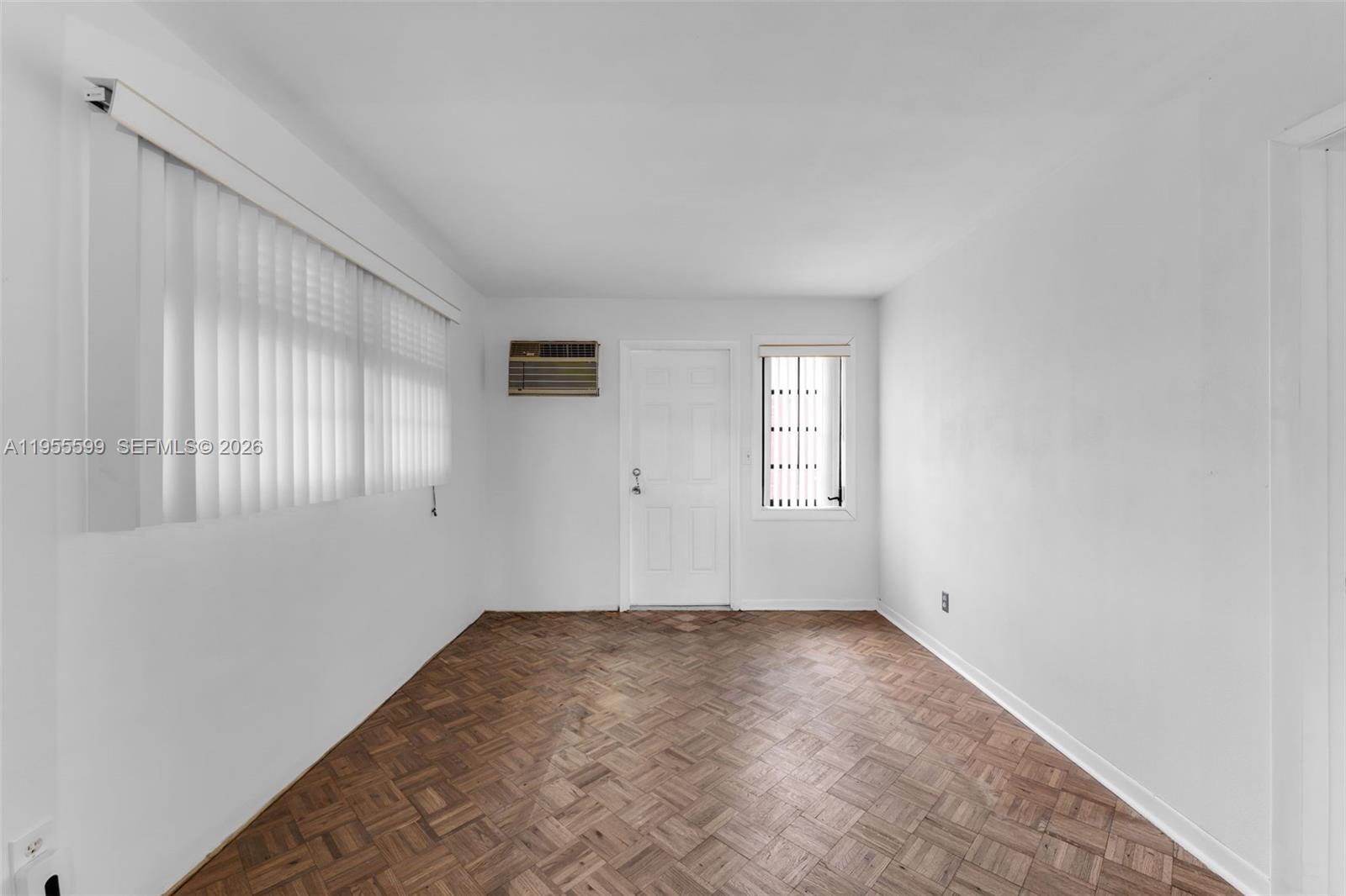 WESTWOOD LAKE 8TH ADDN - Residential