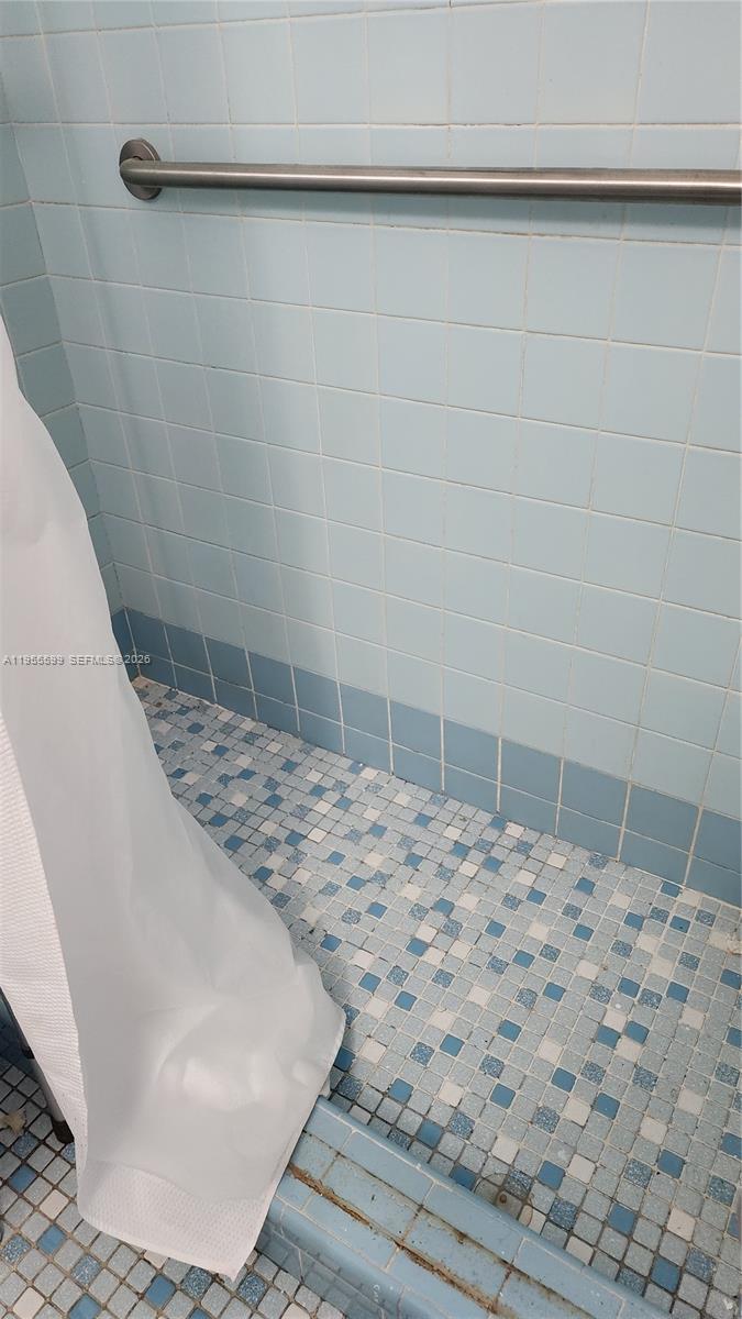 WESTWOOD LAKE 8TH ADDN - Residential